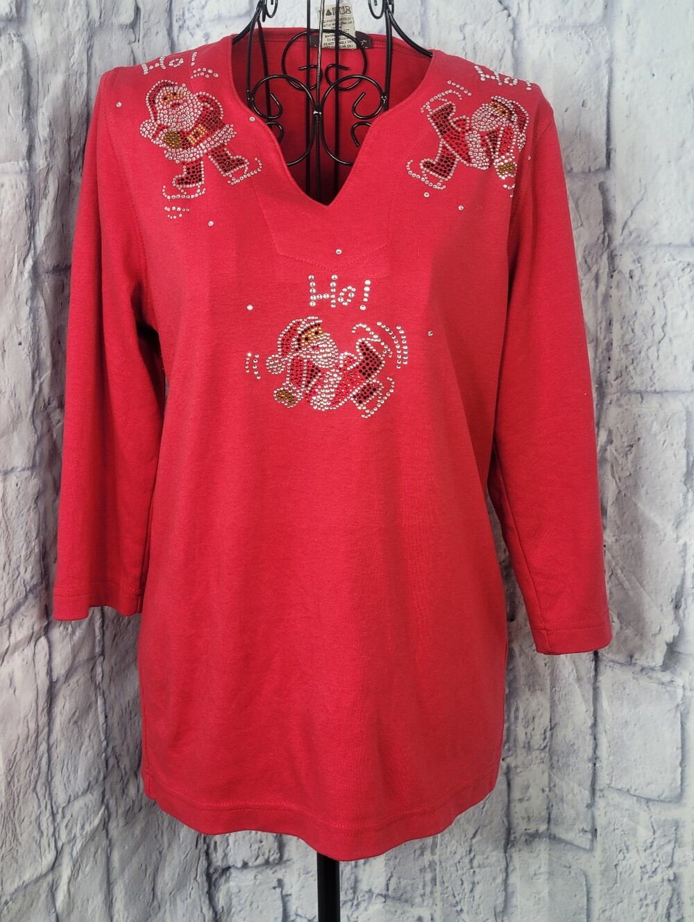 Isaac's Designs Women's Small Red Rhinestone Santa Christmas Top 3/4 Sleeve